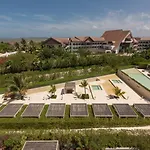 Frente al Mar, con playa y 4 piscinas en Cartagena