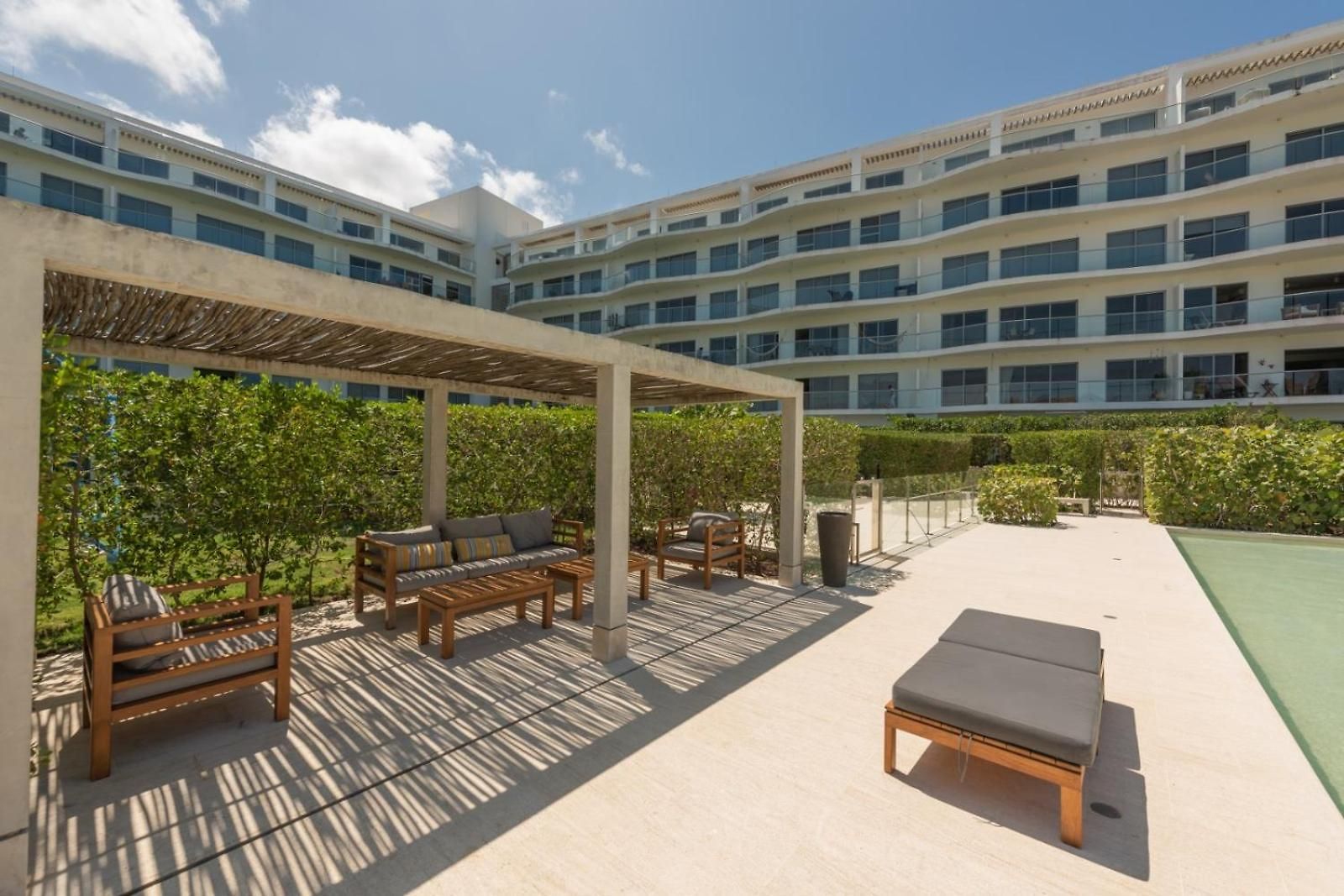 Frente Al Mar, Con Playa Y 4 Piscinas En Apartamento