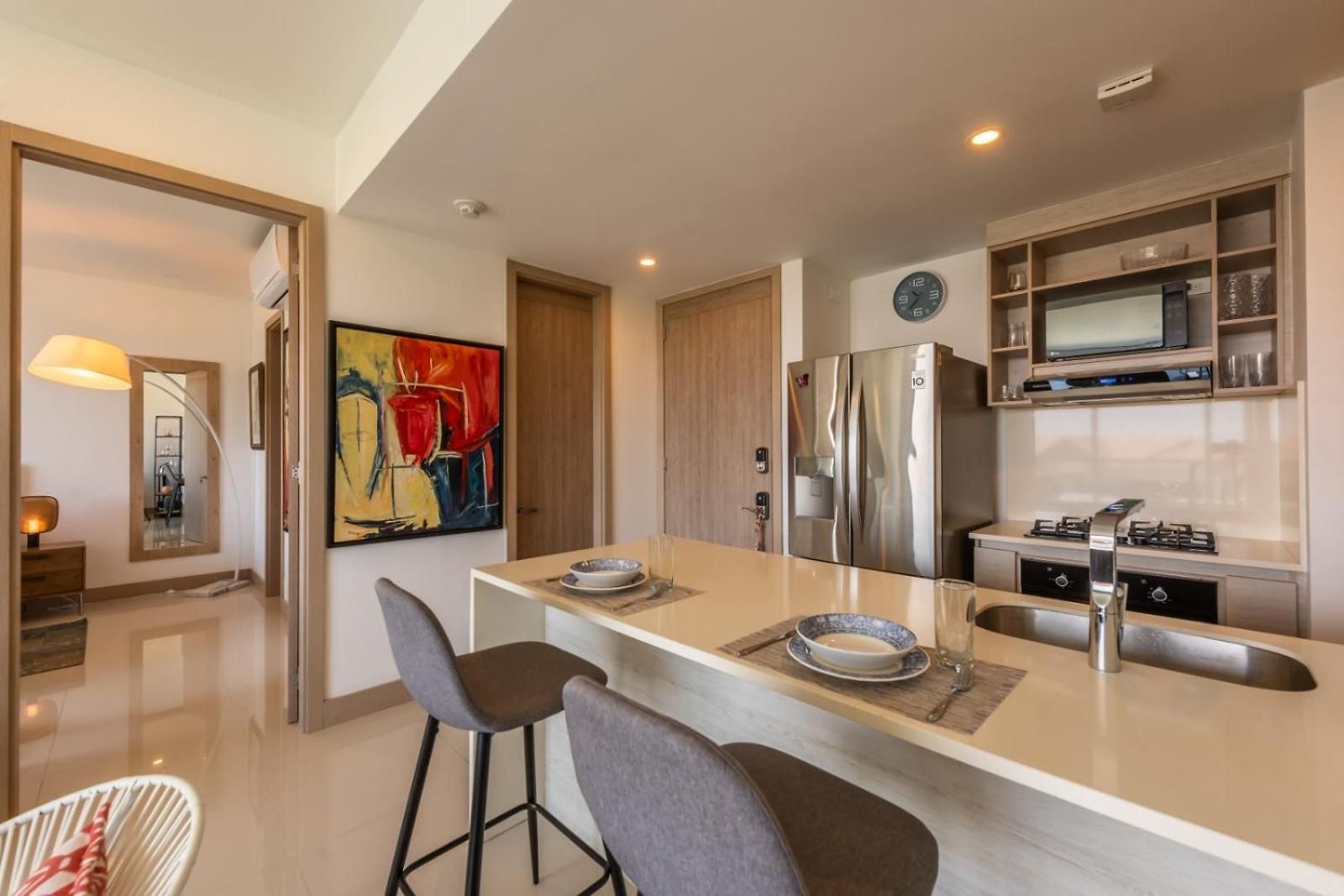 Apartamento Frente Al Mar, Con Playa Y 4 Piscinas En