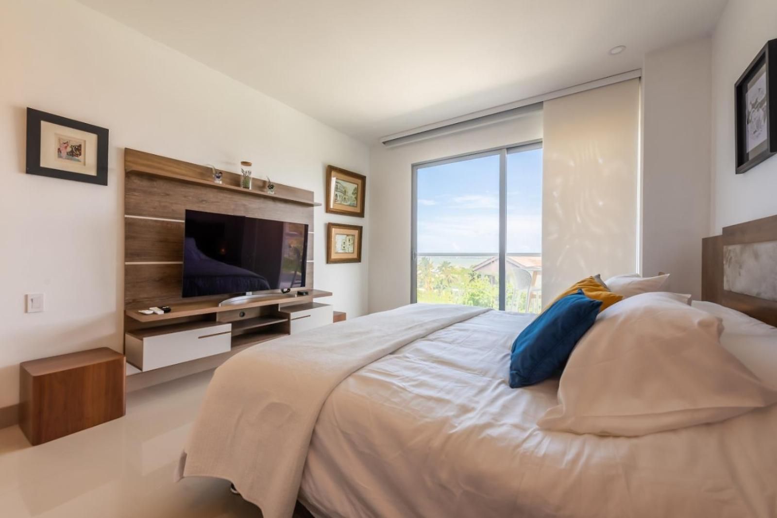 Frente Al Mar, Con Playa Y 4 Piscinas En Apartamento Cartagena