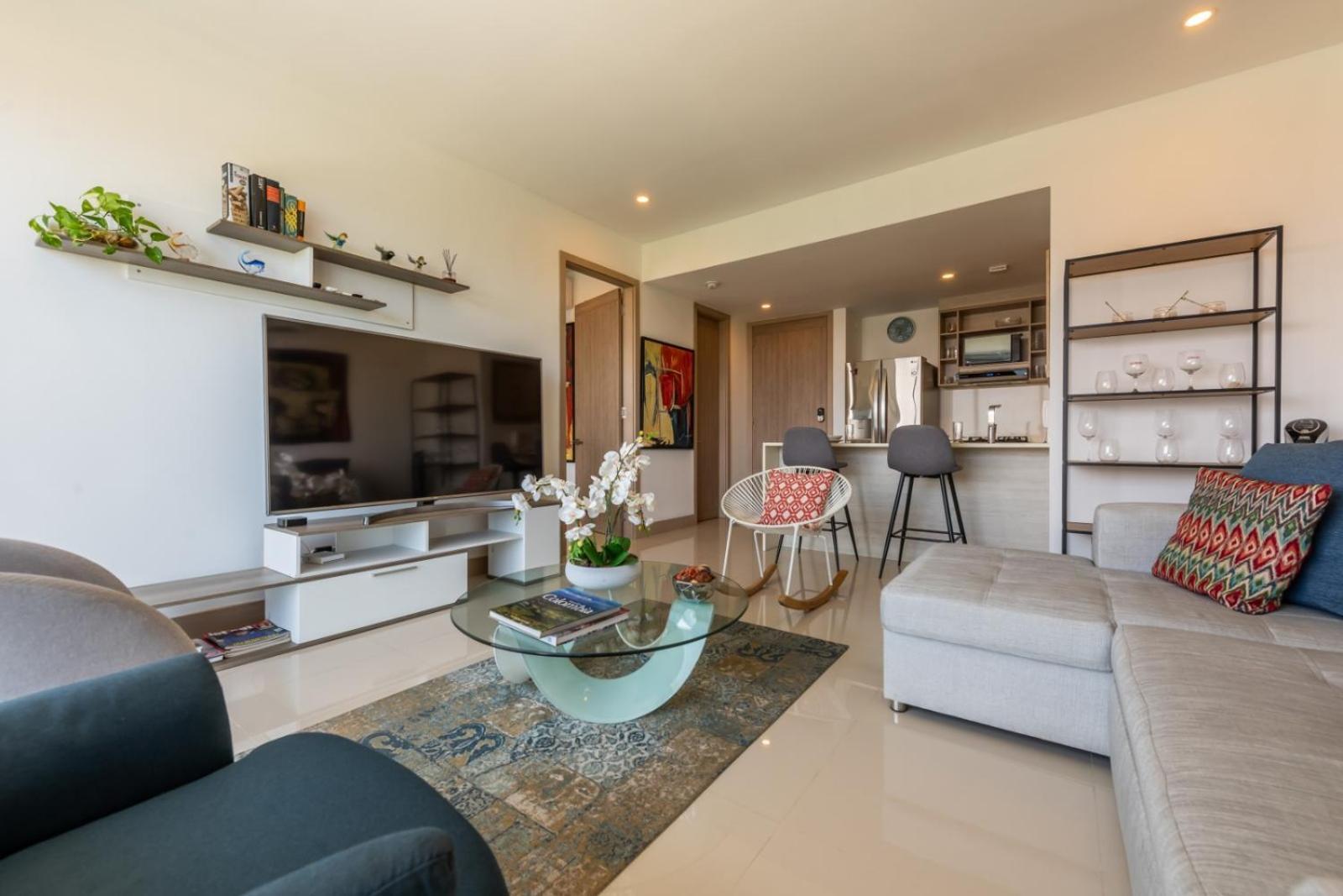 Apartamento Frente Al Mar, Con Playa Y 4 Piscinas En